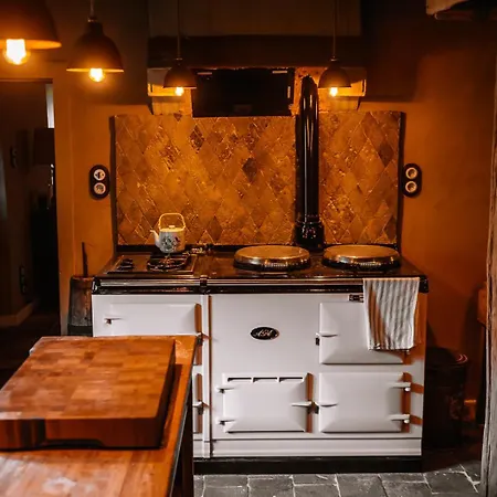 La Petite Foret 17th Cent Near Durbuy Clavier